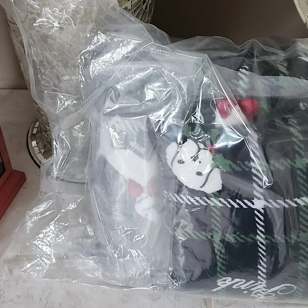 💚🖤 VICTORIA'S SECRET Green Plaid Dog COZY SHERPA BLANKET 🖤💚